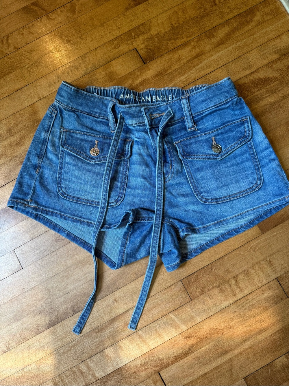 American Eagle Outfitters Faded Blue Denim Tie-Waist Women's Shorts